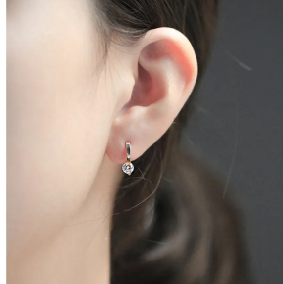 .925Silver Hoop diamond earrings - Picture 3 of 4